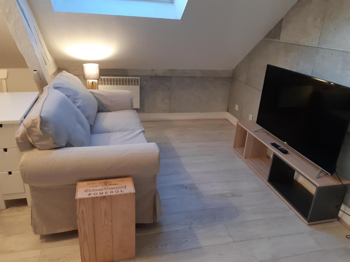Elbeuf Studio Combles Chambre Separee Wifi Sweet Home Buitenkant foto